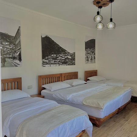 Cereni Guesthouse Берат Екстер'єр фото