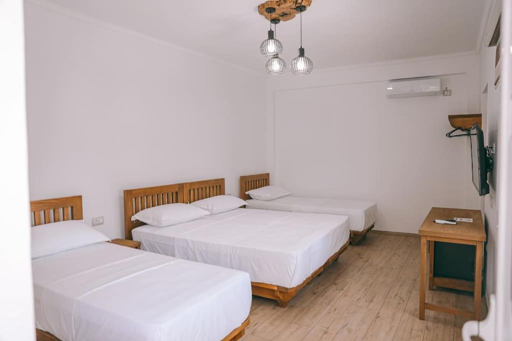 Cereni Guesthouse Берат Екстер'єр фото