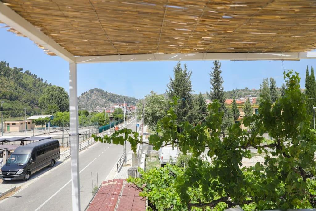 Cereni Guesthouse Берат Екстер'єр фото